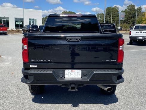 Used 2020 Chevrolet Silverado 2500 Custom w/ Custom Value Package image 5