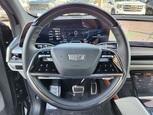 Used 2026 Cadillac Vistiq Luxury image 27