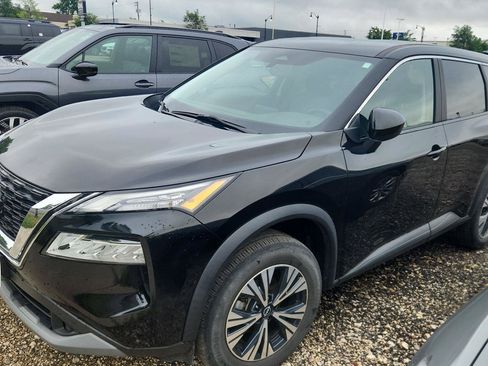 Used 2023 Nissan Rogue SV AWD/4WD image 9