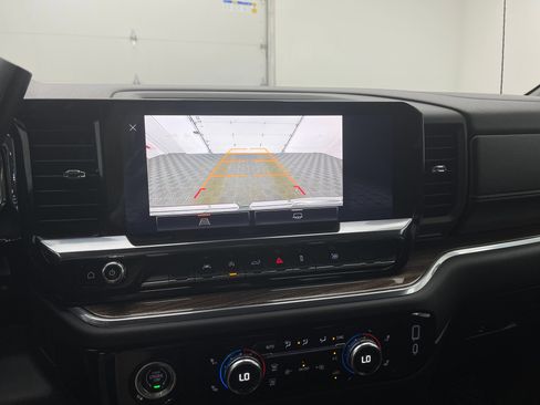 Used 2023 GMC Sierra 1500 Elevation AWD/4WD image 4