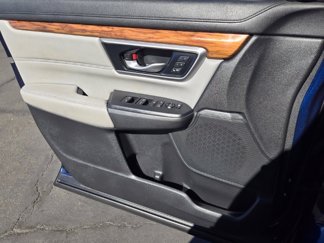 Used 2022 Honda CR-V Touring image 17