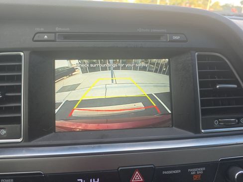 Used 2016 Hyundai Sonata SE FWD image 25