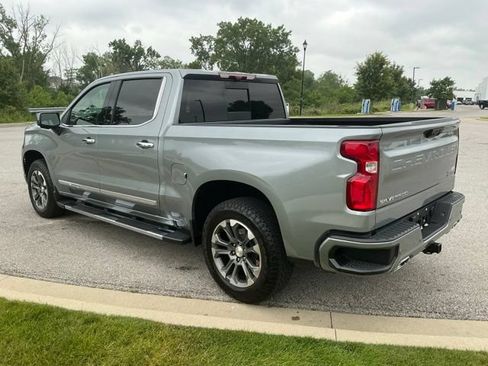 Used 2025 Chevrolet Silverado 1500 High Country w/ Technology Package AWD/4WD image 4