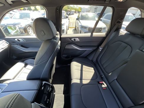 Used 2022 BMW X5 xDrive45e AWD/4WD image 7