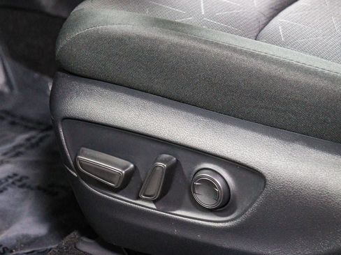 Certified 2025 Toyota RAV4 XLE AWD/4WD image 22