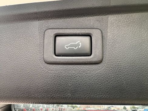 Used 2015 Subaru Outback 2.5i Limited AWD/4WD image 16