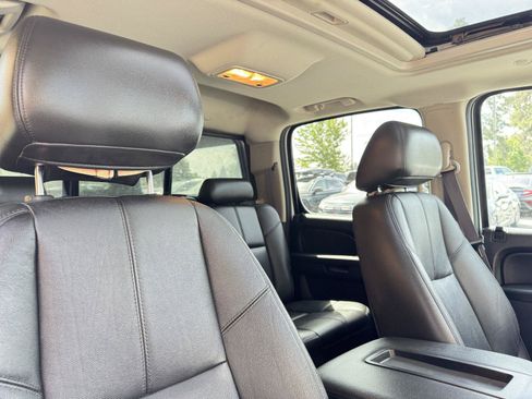 Used 2013 Chevrolet Silverado 1500 LTZ AWD/4WD image 25