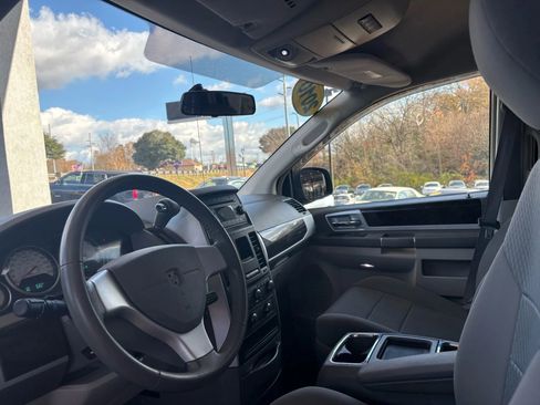 Used 2010 Dodge Grand Caravan SXT w/ Family Value Group image 7