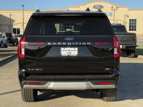 New 2025 Ford Expedition Max Platinum w/ Platinum Ultimate Package image 30