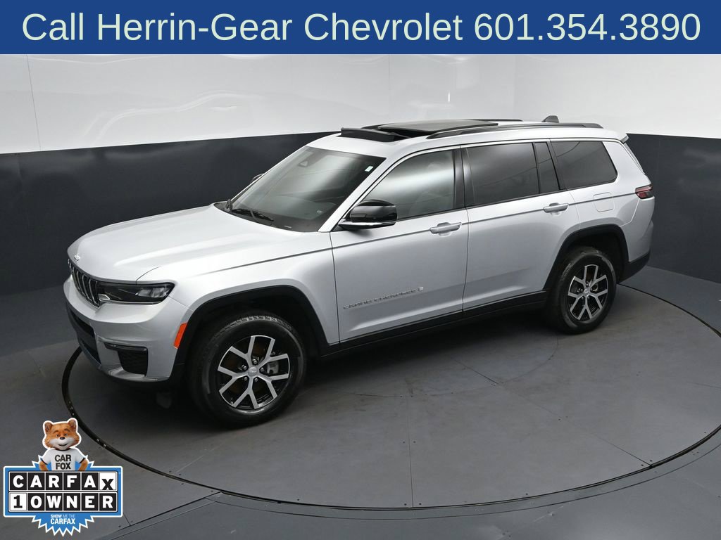 Used 2025 Jeep Grand Cherokee L Limited RWD image 31