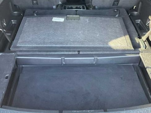 Used 2021 Ford Explorer XLT w/ Equipment Group 202A AWD/4WD image 64