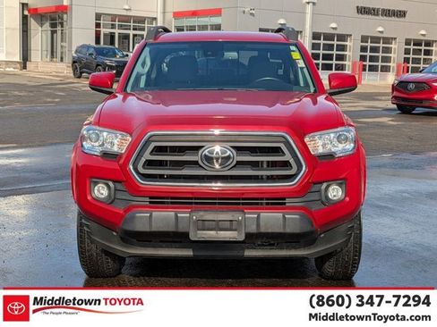 Certified 2022 Toyota Tacoma SR5 AWD/4WD image 8
