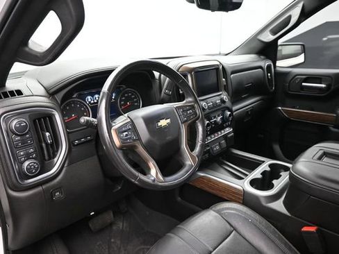Used 2021 Chevrolet Silverado 1500 High Country w/ Technology Package AWD/4WD image 12
