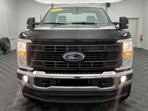 Used 2025 Ford F250 XL w/ XL Chrome Package image 16