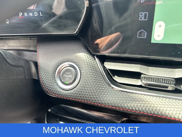 Used 2025 Chevrolet Equinox RS AWD/4WD image 17