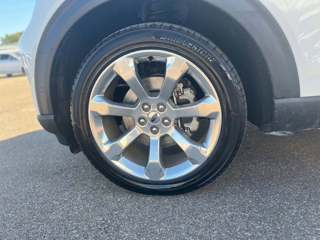Used 2020 Ford Explorer Platinum w/ Premium Technology Package AWD/4WD image 9