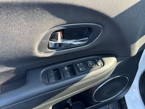 Used 2021 Honda HR-V EX image 20