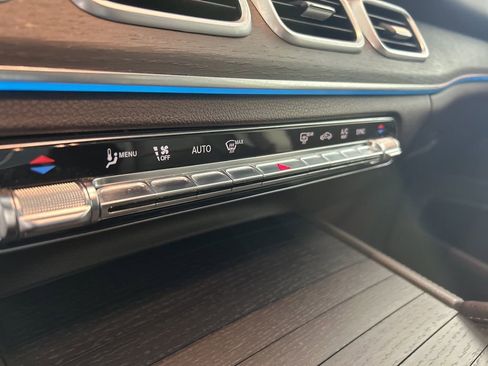 Used 2020 Mercedes-Benz GLE 350 4MATIC image 32