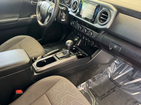 Certified 2018 Toyota Tacoma TRD Sport RWD image 15