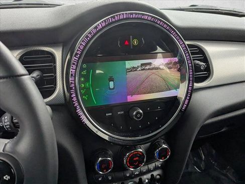 Certified 2023 MINI Cooper 4-Door Hardtop image 13