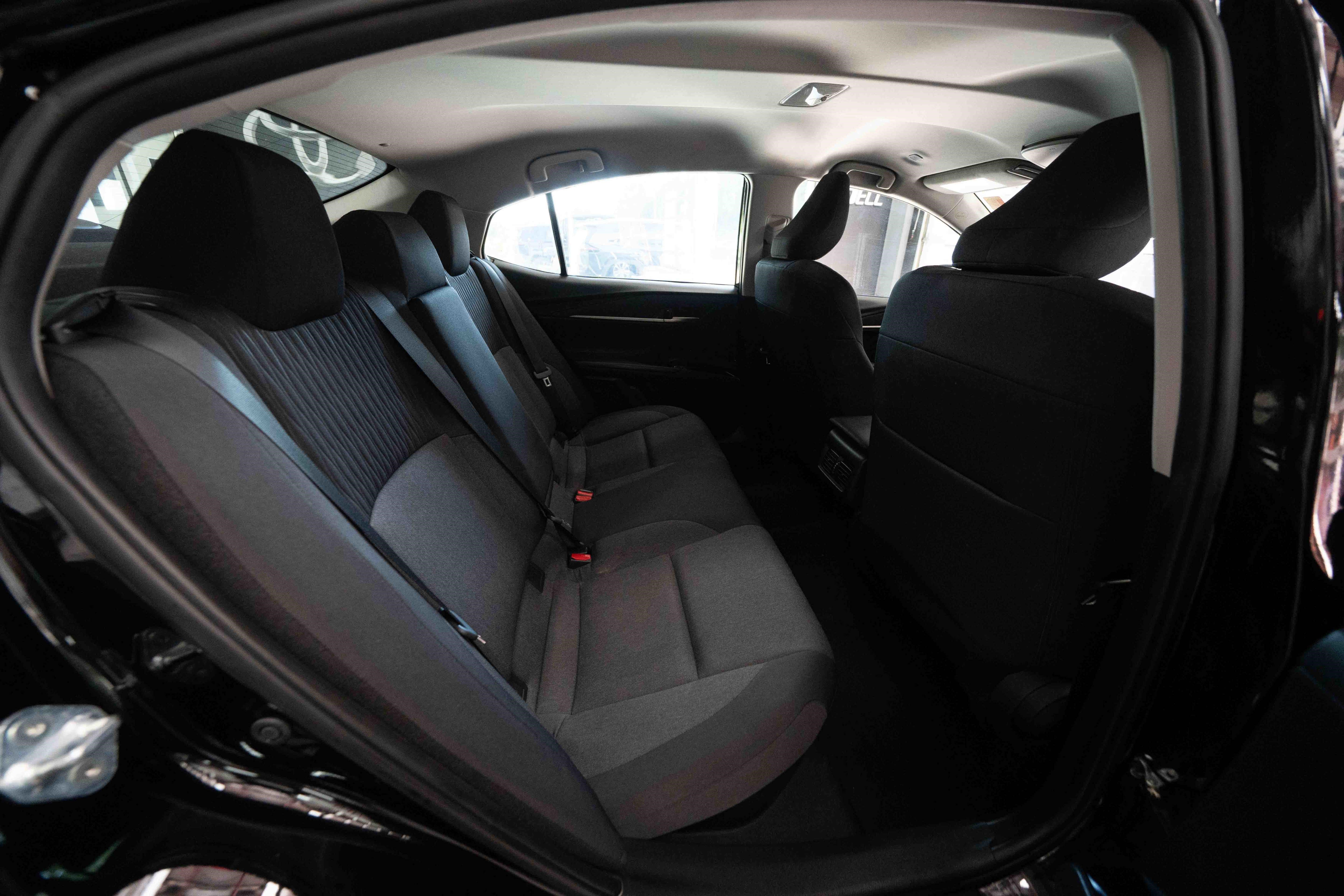 Used 2025 Toyota Camry LE FWD image 24