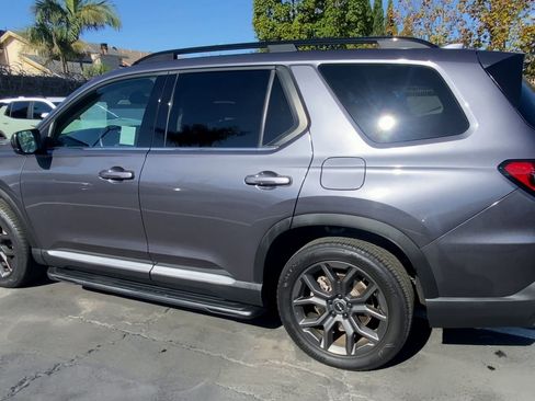 Used 2023 Honda Pilot Elite image 7