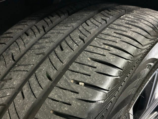 Certified 2022 Volvo S60 B5 Inscription AWD/4WD image 38