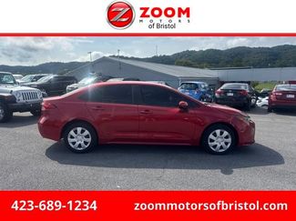 Used 2021 Toyota Corolla LE FWD video 1
