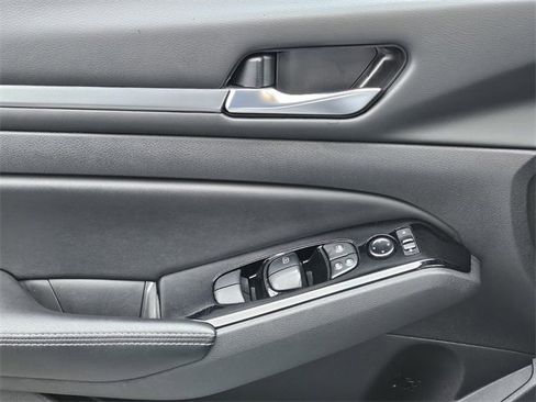 Used 2023 Nissan Altima 2.5 SV image 27