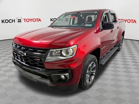Used 2021 Chevrolet Colorado Z71 w/ Safety Package AWD/4WD image 3