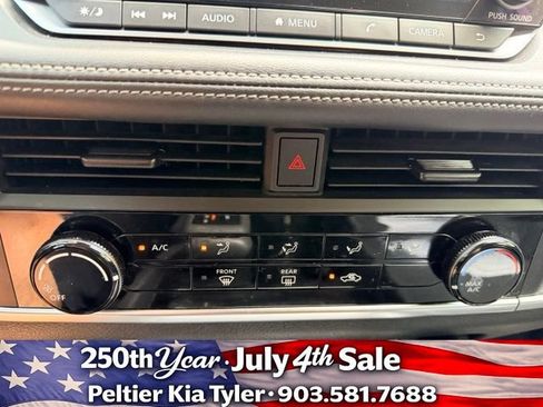 Used 2024 Nissan Rogue S FWD image 18