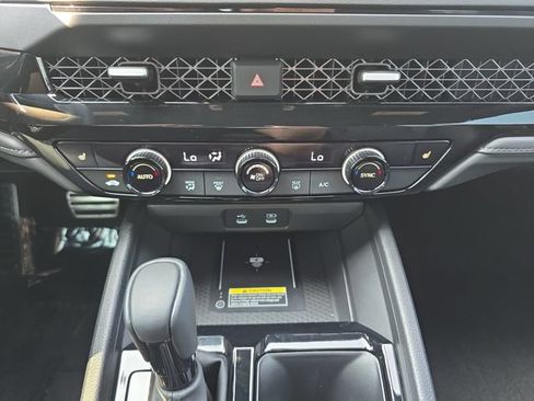 Used 2025 Honda Accord Sport image 26