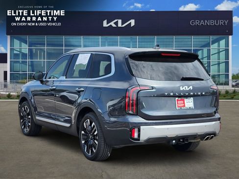 Used 2024 Kia Telluride SX w/ Towing Package FWD image 4