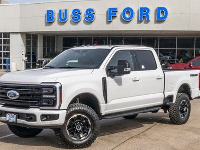 New 2026 Ford F350 Platinum w/ Tremor Off-Road Package