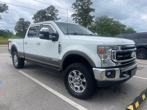 Used 2022 Ford F250 Lariat w/ Chrome Package AWD/4WD image 1