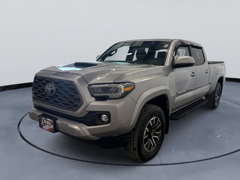 Used 2021 Toyota Tacoma TRD Sport w/ TRD Premium Sport Package image 5