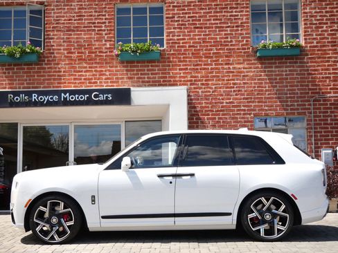New 2026 Rolls-Royce Cullinan Black Badge AWD/4WD image 3
