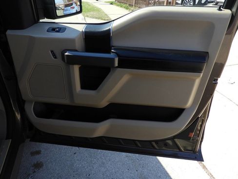 Used 2016 Ford F150 XLT w/ Trailer Tow Package RWD image 40