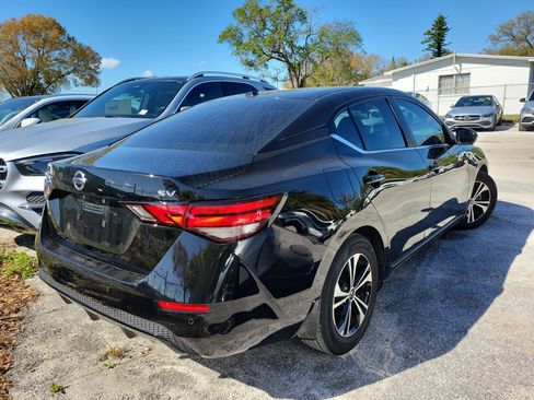 Used 2023 Nissan Sentra SV image 3