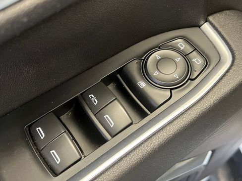 Used 2023 Chevrolet Silverado 1500 LT AWD/4WD image 34