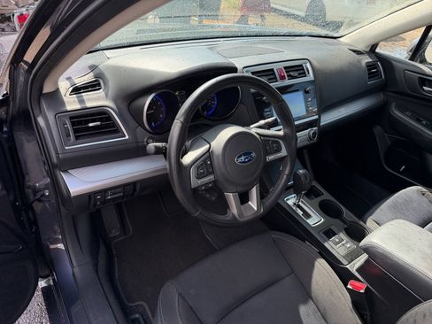 Used 2017 Subaru Legacy 2.5i Premium AWD/4WD image 18