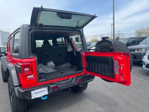 Certified 2025 Jeep Wrangler Unlimited Rubicon 4xe w/ Safety Group AWD/4WD image 22
