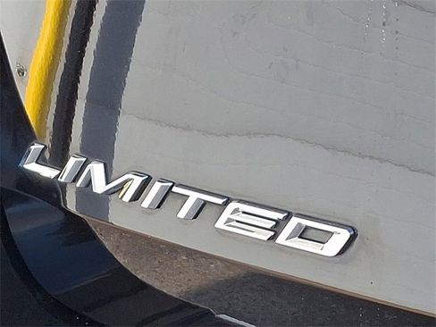 Used 2022 Ford Explorer Limited w/ Hybrid Equipment Group 310A image 31