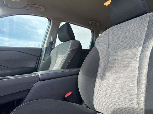 Certified 2023 Nissan Rogue SV FWD image 40