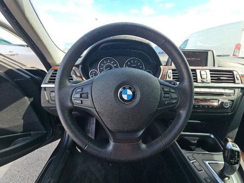 Used 2013 BMW 328i Sedan RWD image 11