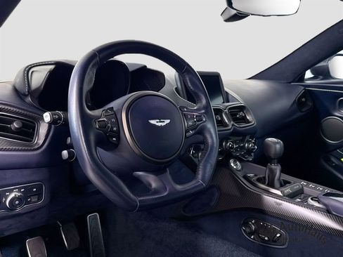 Used 2020 Aston Martin V8 Vantage AMR RWD image 9