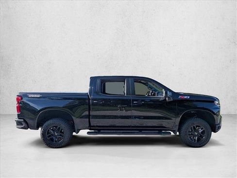 Used 2021 Chevrolet Silverado 1500 LT Trail Boss w/ Bed Protection Package AWD/4WD image 2