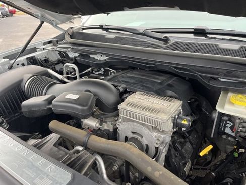 Used 2022 Jeep Wagoneer Series II RWD image 39