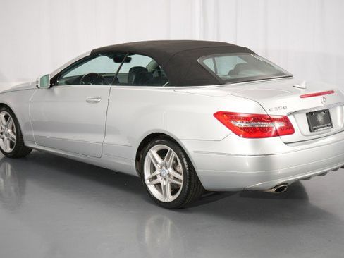 Used 2011 Mercedes-Benz E 350 Cabriolet image 16