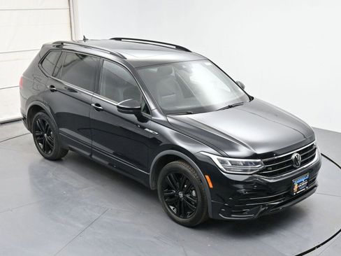 Used 2022 Volkswagen Tiguan SE R-Line AWD/4WD image 34